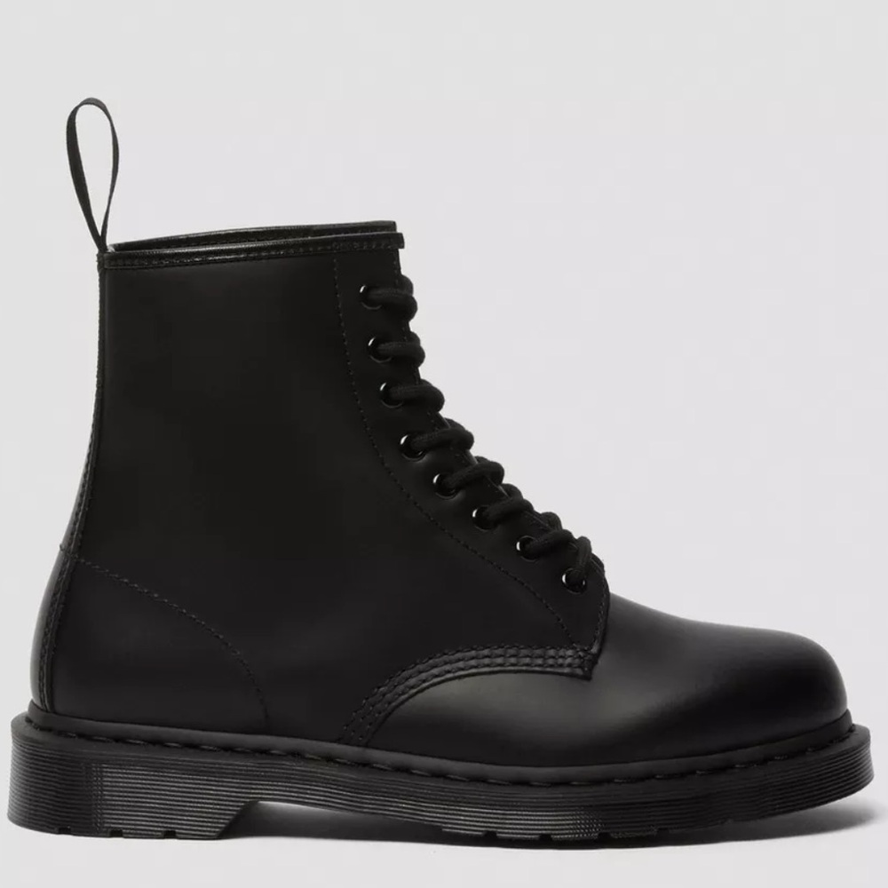 1460 MONO SMOOTH LEATHER LACE UP BOOTS